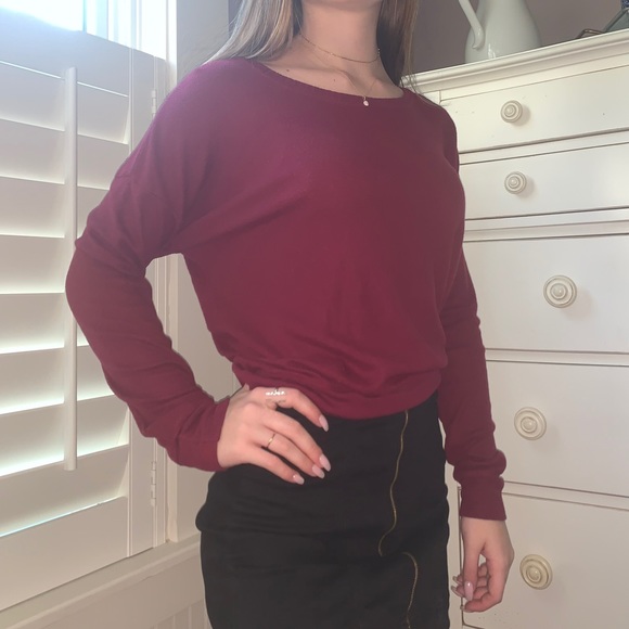 American Eagle Outfitters Sweaters - Super soft maroon sweater